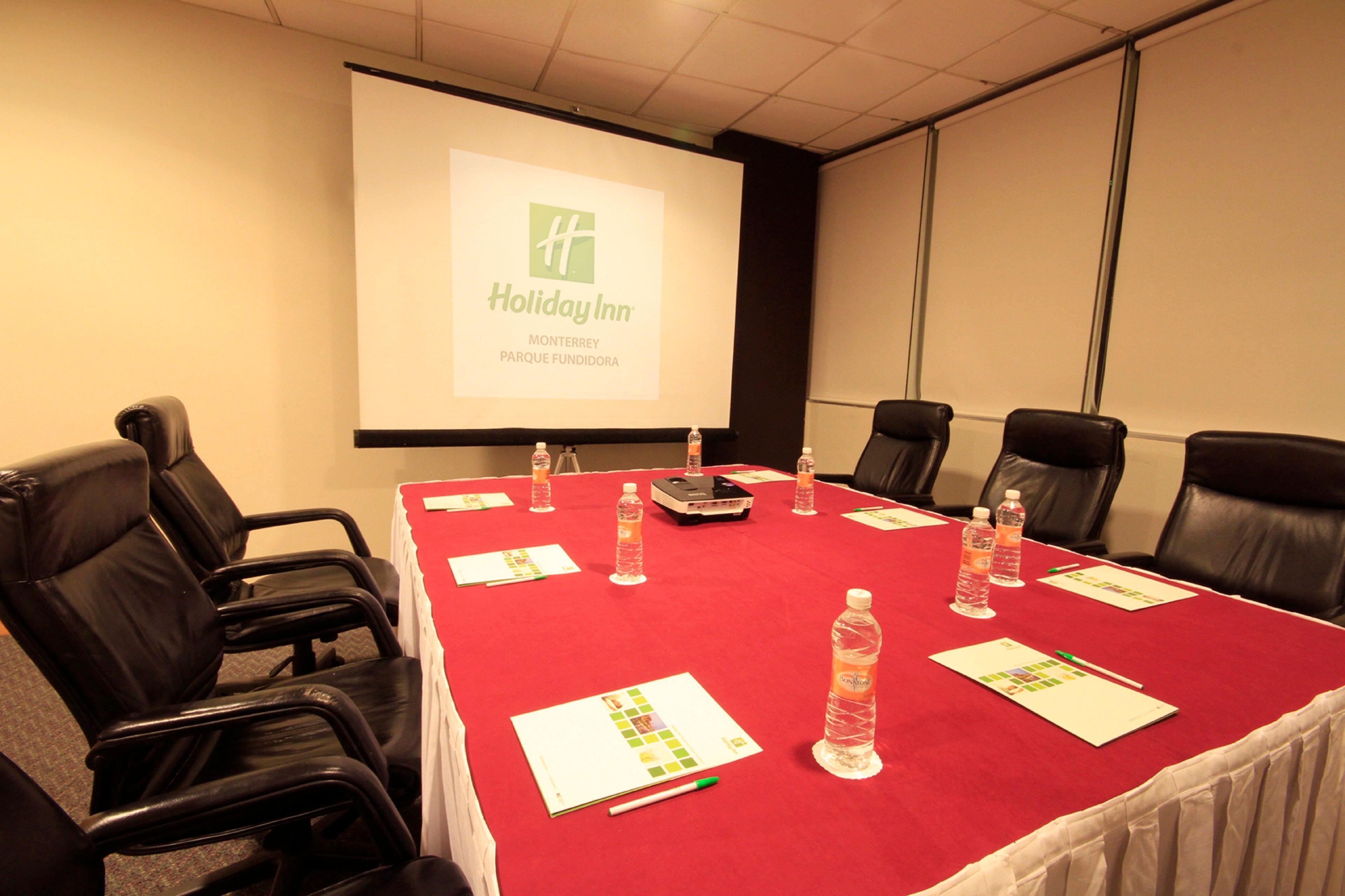 Holiday Inn Monterrey-Parque Fundidora By Ihg Exterior foto Meeting room