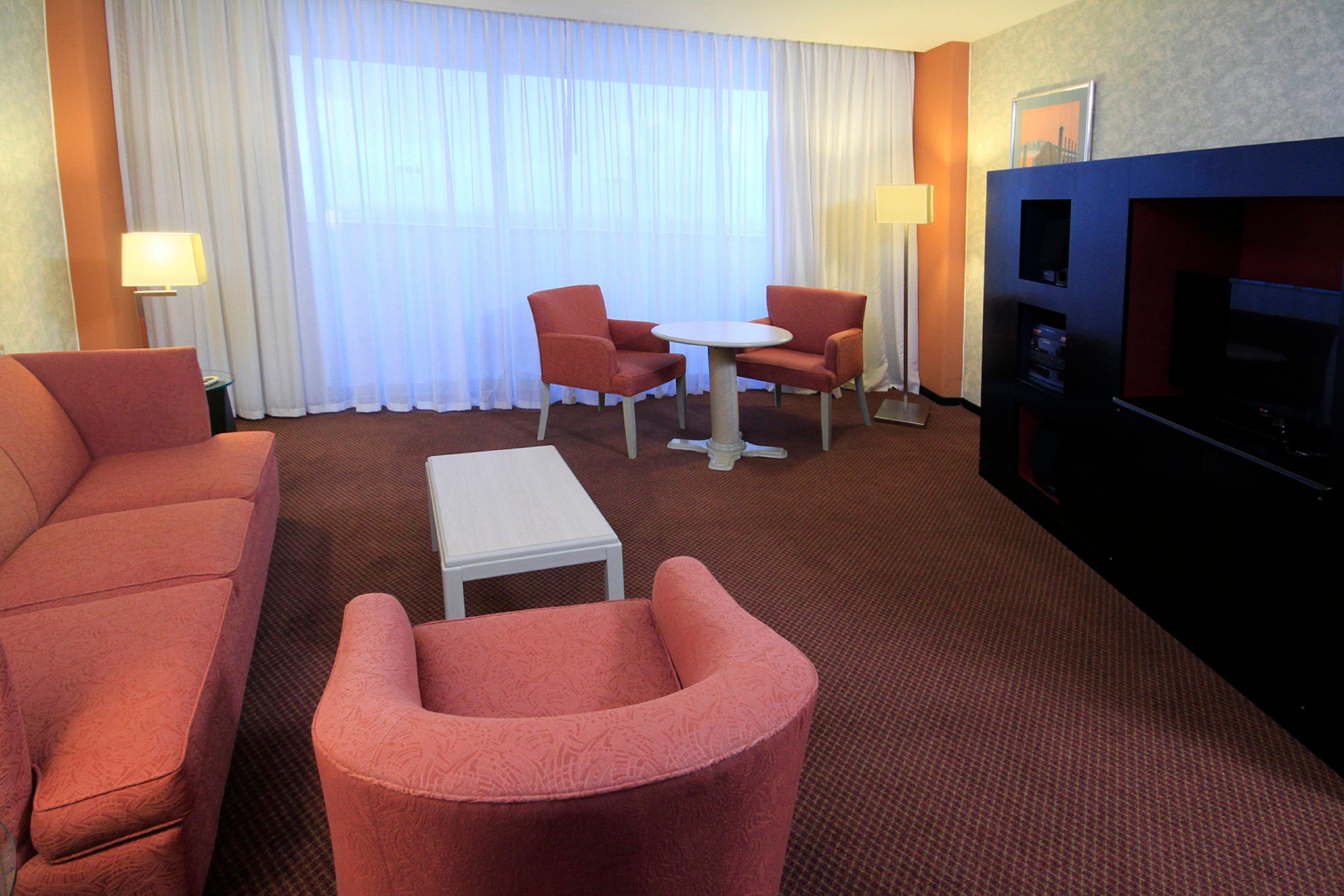 Holiday Inn Monterrey-Parque Fundidora By Ihg Exterior foto Suite