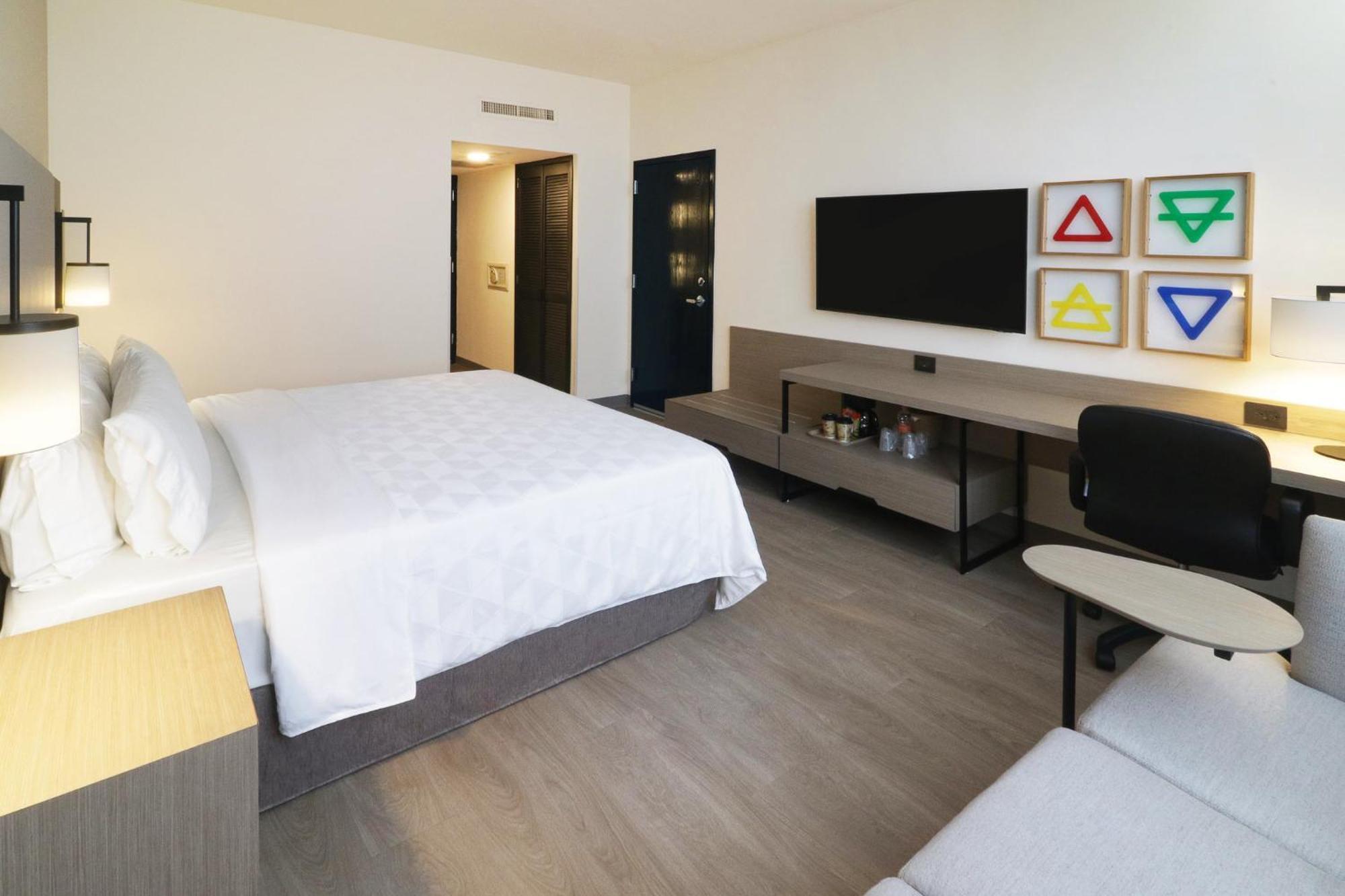 Holiday Inn Monterrey-Parque Fundidora By Ihg Exterior foto A room at the Hilton Garden Inn in San Francisco